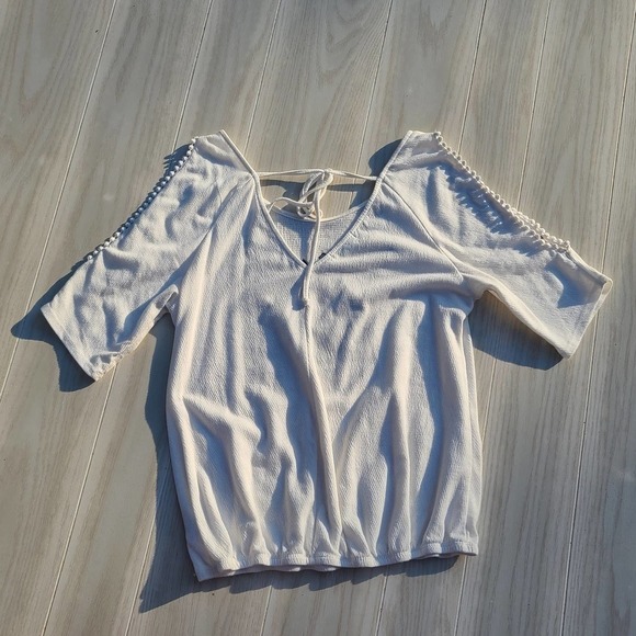 MAURICES short sleeves tie in the back - Picture 9 of 16